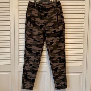 Gap fit boys pant size XL